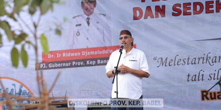 Pesta Adat Perang Ketupat sebagai Ajang Silaturahmi